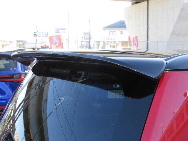 Ｎ－ＯＮＥ プレミアム　ツアラー・ローダウン　ワンオーナー禁煙車　当店買取車　ターボ　ナビ　ワンセグ　バックカメラ　Ｂｌｕｅｔｏｏｔｈオーディオ　パドルシフト　衝突軽減ブレーキ　クルーズコントロール　ＨＩＤヘッドライト　ＬＥＤフォグランプ　ＥＴＣ（7枚目）