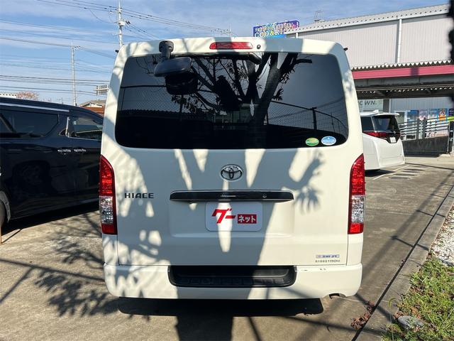 ハイエースバン 　ロングＧＬ　ＥＴＣ　バックカメラ　ナビ　ＴＶ　レーンアシスト　衝突被害軽減システム　両側スライドドア　オートマチックハイビーム　オートライト　キーレスエントリー　電動格納ミラー　ＡＴ　ＣＤ（16枚目）