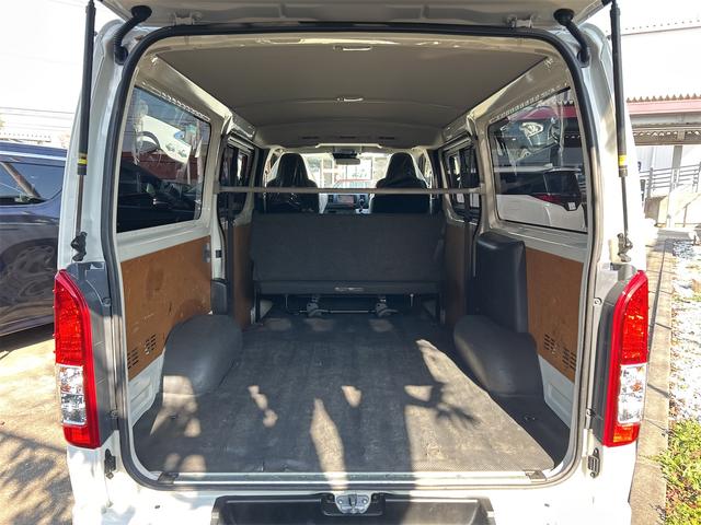ハイエースバン 　ロングＧＬ　ＥＴＣ　バックカメラ　ナビ　ＴＶ　レーンアシスト　衝突被害軽減システム　両側スライドドア　オートマチックハイビーム　オートライト　キーレスエントリー　電動格納ミラー　ＡＴ　ＣＤ（19枚目）