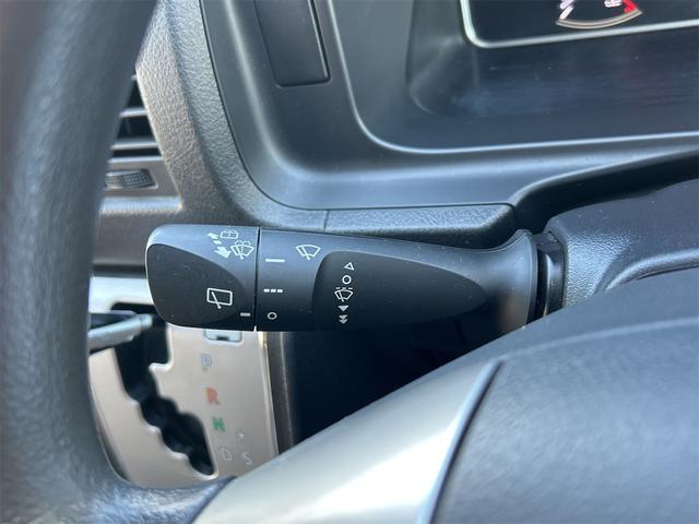 ハイエースバン 　ロングＧＬ　ＥＴＣ　バックカメラ　ナビ　ＴＶ　レーンアシスト　衝突被害軽減システム　両側スライドドア　オートマチックハイビーム　オートライト　キーレスエントリー　電動格納ミラー　ＡＴ　ＣＤ（26枚目）