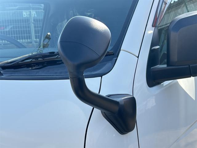 ハイエースバン 　ロングＧＬ　ＥＴＣ　バックカメラ　ナビ　ＴＶ　レーンアシスト　衝突被害軽減システム　両側スライドドア　オートマチックハイビーム　オートライト　キーレスエントリー　電動格納ミラー　ＡＴ　ＣＤ（44枚目）