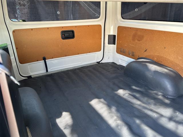 ハイエースバン 　ロングＧＬ　ＥＴＣ　バックカメラ　ナビ　ＴＶ　レーンアシスト　衝突被害軽減システム　両側スライドドア　オートマチックハイビーム　オートライト　キーレスエントリー　電動格納ミラー　ＡＴ　ＣＤ（58枚目）