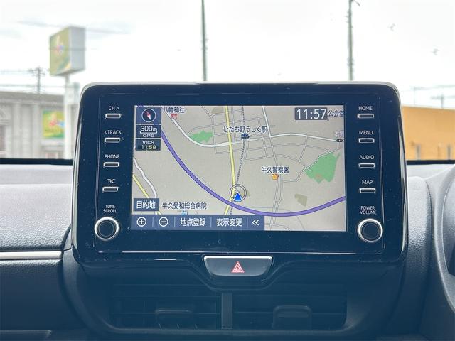ヤリス ハイブリッドＸ　ＥＴＣ　全周囲カメラ　ナビ　オートクルーズコントロール　レーンアシスト　パークアシスト　衝突被害軽減システム　オートマチックハイビーム　オートライト　スマートキー（4枚目）