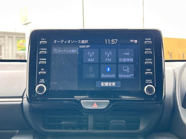 ヤリス ハイブリッドＸ　ＥＴＣ　全周囲カメラ　ナビ　オートクルーズコントロール　レーンアシスト　パークアシスト　衝突被害軽減システム　オートマチックハイビーム　オートライト　スマートキー（6枚目）