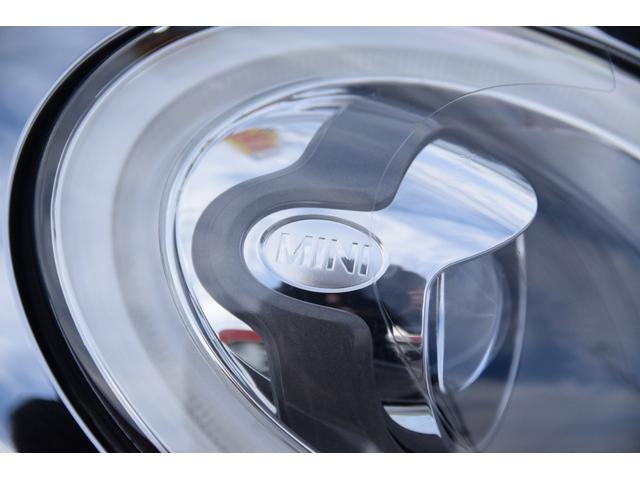 MINI クーパーS クラブマン ソナー LEDヘッド キーレス 記録簿 オートエアコン オートクルーズコントロール エアバッグ ESC カーテンエアバッグ Sキー HDDナビ パワーステアリング Aライト USB ナビ ABS(11枚目)