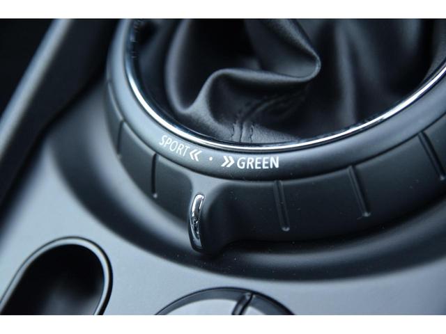 MINI クーパーS クラブマン ソナー LEDヘッド キーレス 記録簿 オートエアコン オートクルーズコントロール エアバッグ ESC カーテンエアバッグ Sキー HDDナビ パワーステアリング Aライト USB ナビ ABS(40枚目)