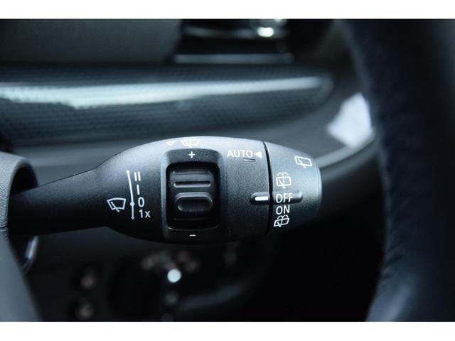 MINI クーパーS クラブマン ソナー LEDヘッド キーレス 記録簿 オートエアコン オートクルーズコントロール エアバッグ ESC カーテンエアバッグ Sキー HDDナビ パワーステアリング Aライト USB ナビ ABS(56枚目)