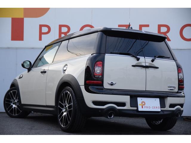 MINI クーパーS クラブマン JCWチューニングキット 黒革シート 整備記録簿 パワーウインドウ Wエアバック パワステ 運転席エアバッグ キーレスキー シートヒーター サイドエアバック フルオートエアコン ETC ABS ナビ(7枚目)