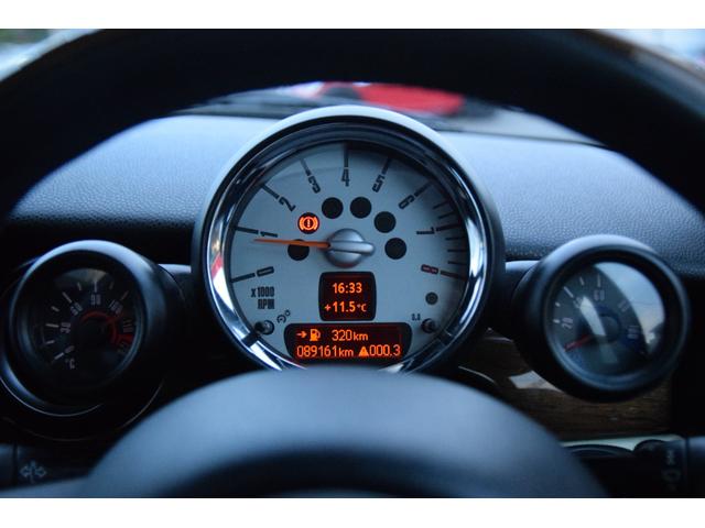 MINI クーパーS クラブマン JCWチューニングキット 黒革シート 整備記録簿 パワーウインドウ Wエアバック パワステ 運転席エアバッグ キーレスキー シートヒーター サイドエアバック フルオートエアコン ETC ABS ナビ(44枚目)