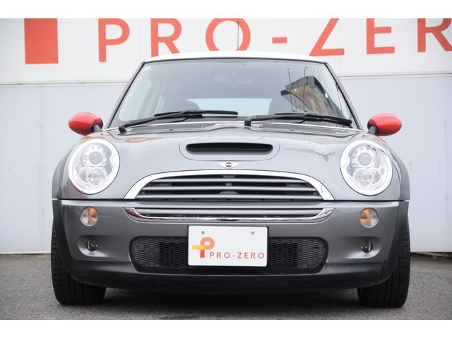 MINI クーパーS 助手席エアバッグ エアバッグ オートエアコン サイドエアバッグ 盗難防止装置 ABS パワーステアリング キーレス スーパーチャージャー ETC 記録簿 パワーウインドウ 1オーナー車(3枚目)