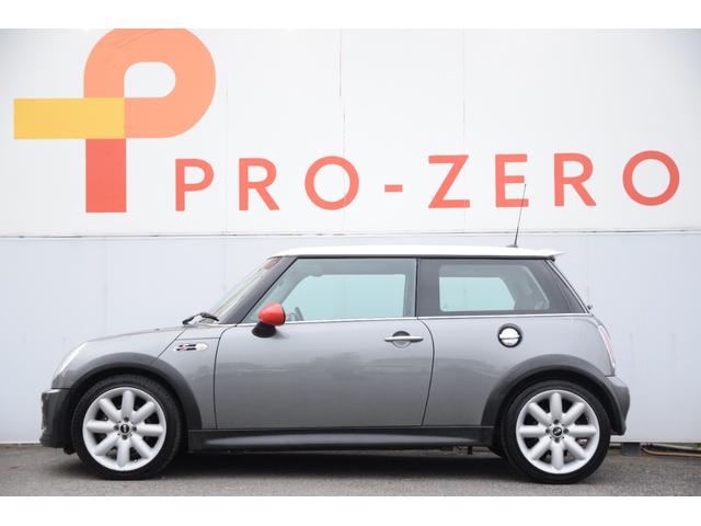 MINI クーパーS 助手席エアバッグ エアバッグ オートエアコン サイドエアバッグ 盗難防止装置 ABS パワーステアリング キーレス スーパーチャージャー ETC 記録簿 パワーウインドウ 1オーナー車(9枚目)