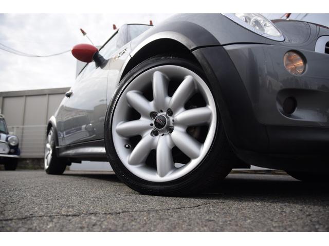 MINI クーパーS 助手席エアバッグ エアバッグ オートエアコン サイドエアバッグ 盗難防止装置 ABS パワーステアリング キーレス スーパーチャージャー ETC 記録簿 パワーウインドウ 1オーナー車(19枚目)