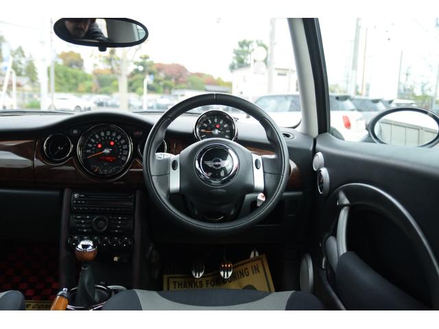 MINI クーパーS 助手席エアバッグ エアバッグ オートエアコン サイドエアバッグ 盗難防止装置 ABS パワーステアリング キーレス スーパーチャージャー ETC 記録簿 パワーウインドウ 1オーナー車(28枚目)