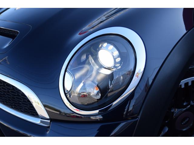 ＭＩＮＩ クーパーＳ　クラブマン　ハンプトン　オートエアコン　オートクルーズ　本革シート　キーレスエントリー　ＡＢＳ　ターボ付　前席シートヒーター　横滑り防止　盗難防止システム　記録簿　パワーウィンドウ　パワーステアリング　電格ミラー（18枚目）