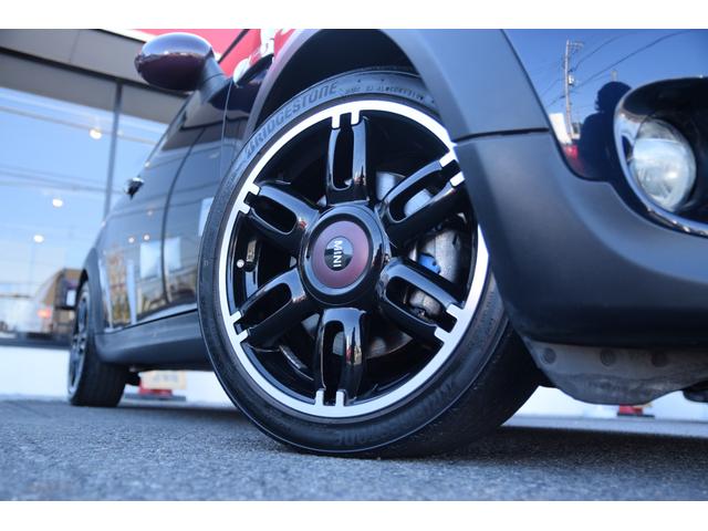 ＭＩＮＩ クーパーＳ　クラブマン　ハンプトン　オートエアコン　オートクルーズ　本革シート　キーレスエントリー　ＡＢＳ　ターボ付　前席シートヒーター　横滑り防止　盗難防止システム　記録簿　パワーウィンドウ　パワーステアリング　電格ミラー（23枚目）