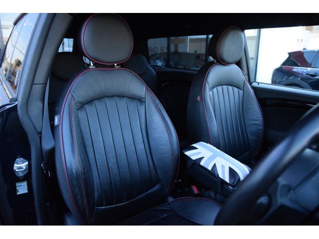 ＭＩＮＩ クーパーＳ　クラブマン　ハンプトン　オートエアコン　オートクルーズ　本革シート　キーレスエントリー　ＡＢＳ　ターボ付　前席シートヒーター　横滑り防止　盗難防止システム　記録簿　パワーウィンドウ　パワーステアリング　電格ミラー（35枚目）