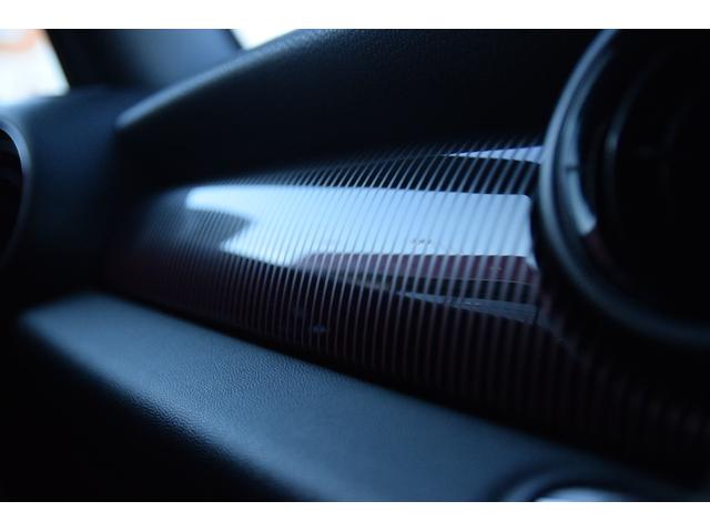 ＭＩＮＩ クーパーＳ　クラブマン　ハンプトン　オートエアコン　オートクルーズ　本革シート　キーレスエントリー　ＡＢＳ　ターボ付　前席シートヒーター　横滑り防止　盗難防止システム　記録簿　パワーウィンドウ　パワーステアリング　電格ミラー（50枚目）