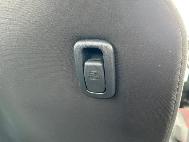 アルトターボＲＳ ベースグレード　ドライブレコーダー　ＥＴＣ　バックカメラ　ＴＶ　衝突被害軽減システム　オートライト　ＨＩＤ　スマートキー　アイドリングストップ　電動格納ミラー　シートヒーター　ＡＴ　盗難防止システム　ＡＢＳ　ＥＳＣ（51枚目）