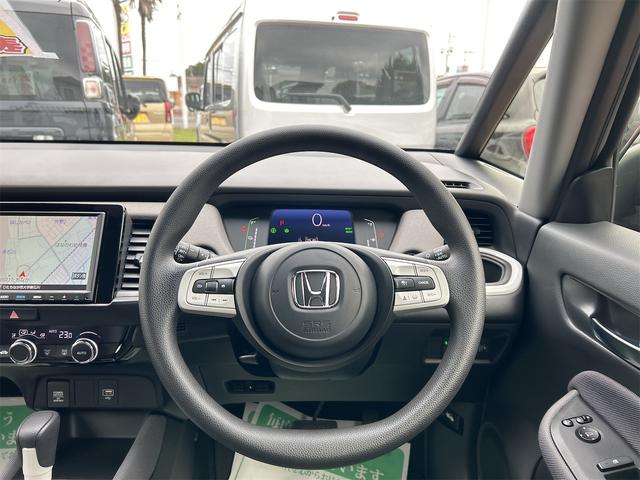 フィット e:HEVクロスター ドライブレコーダー バックカメラ ナビ TV クリアランスソナー オートクルーズコントロール レーンアシスト 衝突被害軽減システム アルミホイール オートライト LEDヘッドランプ スマートキー(4枚目)