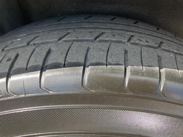 ヴォクシー ＺＳ　煌　Ｗエアバッグ　ＡＢＳ　プライバシーガラス　純正アルミ　純正ナビ　両側パワースライド　アイドリングストップ　ＥＴＣ（8枚目）