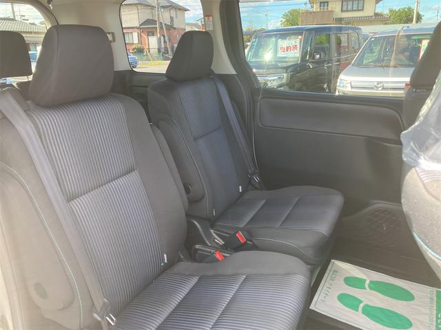 ヴォクシー ＺＳ　煌　Ｗエアバッグ　ＡＢＳ　プライバシーガラス　純正アルミ　純正ナビ　両側パワースライド　アイドリングストップ　ＥＴＣ（13枚目）