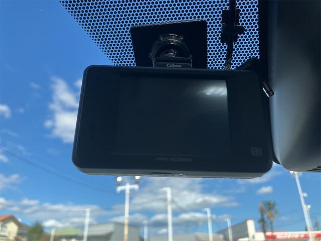 ヴォクシー ＺＳ　煌　Ｗエアバッグ　ＡＢＳ　プライバシーガラス　純正アルミ　純正ナビ　両側パワースライド　アイドリングストップ　ＥＴＣ（28枚目）