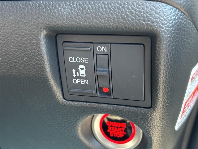 N-BOXカスタム L ドライブレコーダー バックカメラ 両側スライド・片側電動 ナビ TV クリアランスソナー オートクルーズコントロール レーンアシスト 衝突被害軽減システム オートライト LEDヘッドランプ(8枚目)