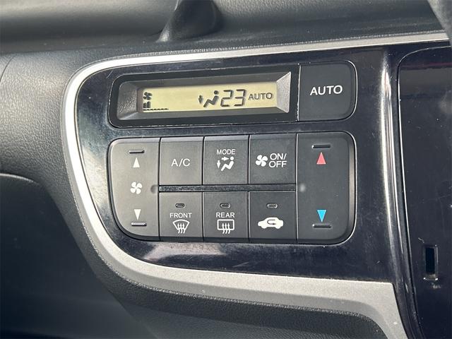 Ｎ－ＢＯＸカスタム Ｇ・Ｌパッケージ　バックカメラ　両側スライド・片側電動　ナビ　ＴＶ　オートライト　ＨＩＤ　スマートキー　アイドリングストップ　電動格納ミラー　ベンチシート　ＣＶＴ　盗難防止システム　ＡＢＳ　ＥＳＣ　ＣＤ　ＵＳＢ（6枚目）