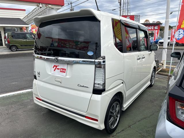 Ｎ－ＢＯＸカスタム Ｇ・Ｌパッケージ　バックカメラ　両側スライド・片側電動　ナビ　ＴＶ　オートライト　ＨＩＤ　スマートキー　アイドリングストップ　電動格納ミラー　ベンチシート　ＣＶＴ　盗難防止システム　ＡＢＳ　ＥＳＣ　ＣＤ　ＵＳＢ（15枚目）