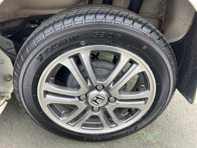 Ｎ－ＢＯＸカスタム Ｇ・Ｌパッケージ　バックカメラ　両側スライド・片側電動　ナビ　ＴＶ　オートライト　ＨＩＤ　スマートキー　アイドリングストップ　電動格納ミラー　ベンチシート　ＣＶＴ　盗難防止システム　ＡＢＳ　ＥＳＣ　ＣＤ　ＵＳＢ（20枚目）