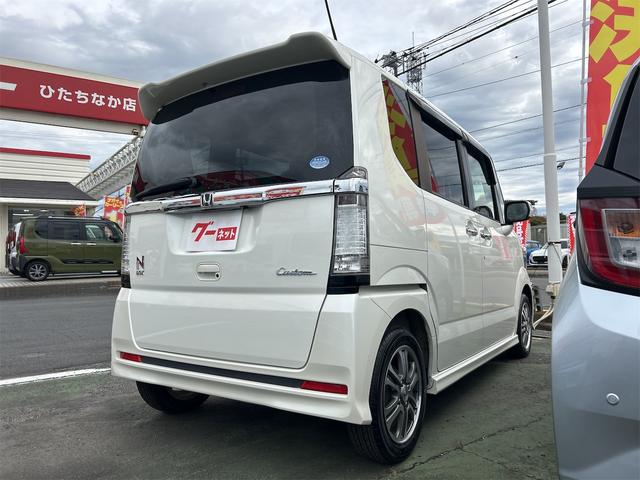 Ｎ－ＢＯＸカスタム Ｇ・Ｌパッケージ　バックカメラ　両側スライド・片側電動　ナビ　ＴＶ　オートライト　ＨＩＤ　スマートキー　アイドリングストップ　電動格納ミラー　ベンチシート　ＣＶＴ　盗難防止システム　ＡＢＳ　ＥＳＣ　ＣＤ　ＵＳＢ（22枚目）