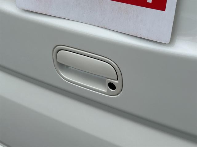 Ｎ－ＢＯＸカスタム Ｇ・Ｌパッケージ　バックカメラ　両側スライド・片側電動　ナビ　ＴＶ　オートライト　ＨＩＤ　スマートキー　アイドリングストップ　電動格納ミラー　ベンチシート　ＣＶＴ　盗難防止システム　ＡＢＳ　ＥＳＣ　ＣＤ　ＵＳＢ（28枚目）