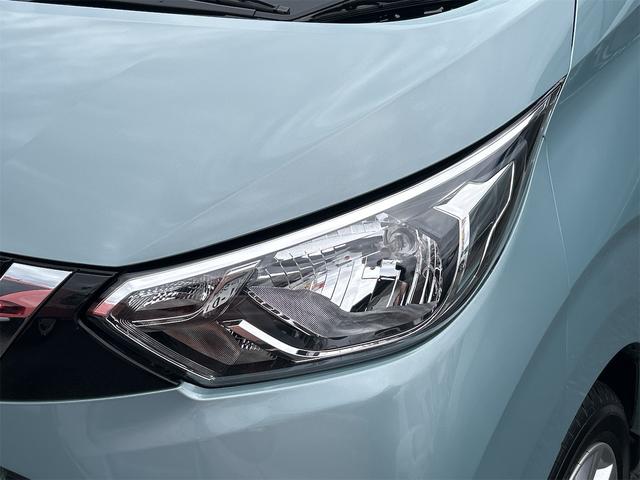 デイズ Ｘ　全周囲カメラ　クリアランスソナー　衝突被害軽減システム　オートライト　スマートキー　アイドリングストップ　電動格納ミラー　ベンチシート　ＣＶＴ　盗難防止システム　ＡＢＳ　ＥＳＣ　ＣＤ　ＵＳＢ（16枚目）