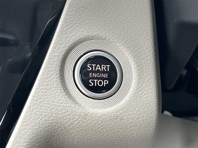 ルークス Ｘ　全周囲カメラ　両側スライド・片側電動　クリアランスソナー　衝突被害軽減システム　オートライト　スマートキー　アイドリングストップ　電動格納ミラー　ベンチシート　ＣＶＴ　盗難防止システム　ＡＢＳ　ＥＳＣ（6枚目）