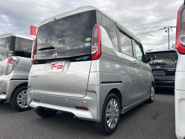 ルークス Ｘ　全周囲カメラ　両側スライド・片側電動　クリアランスソナー　衝突被害軽減システム　オートライト　スマートキー　アイドリングストップ　電動格納ミラー　ベンチシート　ＣＶＴ　盗難防止システム　ＡＢＳ　ＥＳＣ（21枚目）