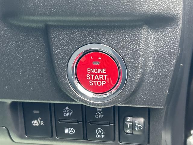 ムーヴ カスタム　ＸリミテッドＩＩ　ＳＡＩＩＩ　全周囲カメラ　ナビ　ＴＶ　衝突被害軽減システム　オートマチックハイビーム　オートライト　ＬＥＤヘッドランプ　スマートキー　アイドリングストップ　電動格納ミラー　シートヒーター（7枚目）