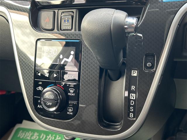 ムーヴ カスタム　ＸリミテッドＩＩ　ＳＡＩＩＩ　全周囲カメラ　ナビ　ＴＶ　衝突被害軽減システム　オートマチックハイビーム　オートライト　ＬＥＤヘッドランプ　スマートキー　アイドリングストップ　電動格納ミラー　シートヒーター（9枚目）