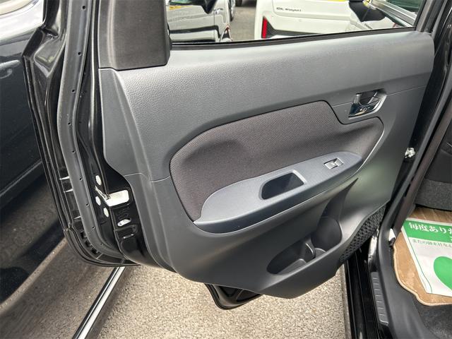 ムーヴ カスタム　ＸリミテッドＩＩ　ＳＡＩＩＩ　全周囲カメラ　ナビ　ＴＶ　衝突被害軽減システム　オートマチックハイビーム　オートライト　ＬＥＤヘッドランプ　スマートキー　アイドリングストップ　電動格納ミラー　シートヒーター（27枚目）