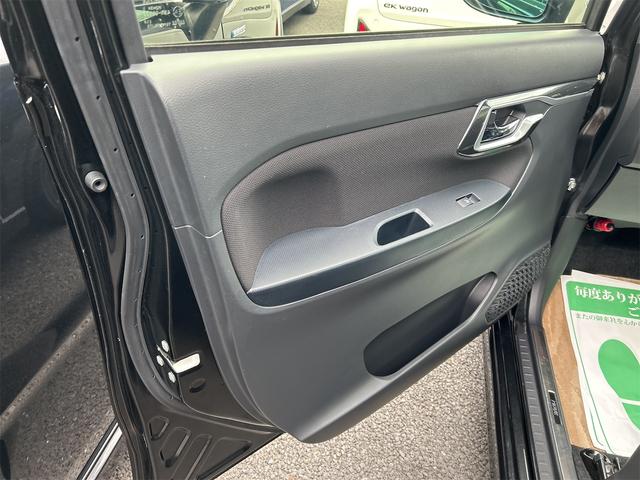 ムーヴ カスタム　ＸリミテッドＩＩ　ＳＡＩＩＩ　全周囲カメラ　ナビ　ＴＶ　衝突被害軽減システム　オートマチックハイビーム　オートライト　ＬＥＤヘッドランプ　スマートキー　アイドリングストップ　電動格納ミラー　シートヒーター（29枚目）