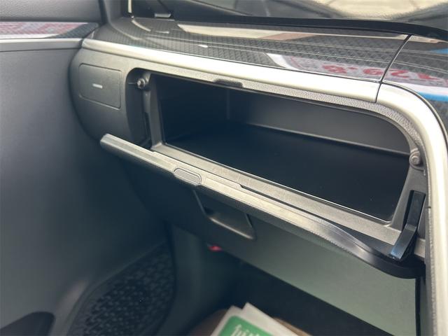 ムーヴ カスタム　ＸリミテッドＩＩ　ＳＡＩＩＩ　全周囲カメラ　ナビ　ＴＶ　衝突被害軽減システム　オートマチックハイビーム　オートライト　ＬＥＤヘッドランプ　スマートキー　アイドリングストップ　電動格納ミラー　シートヒーター（39枚目）