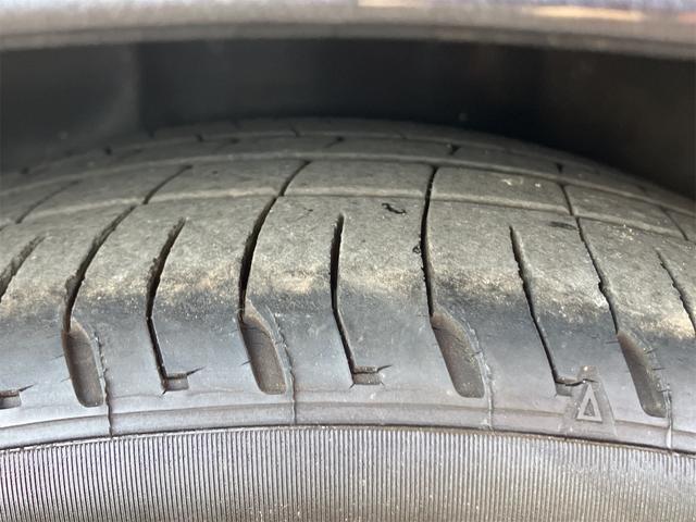 レヴォーグ 1.6STIスポーツアイサイト Wエアバッグ 純正ナビ フルセグTV ETC車載器 ドラレコ前 バックカメラ キーフリーシステム 電動格納ミラー シートヒーター 純正アルミ(8枚目)