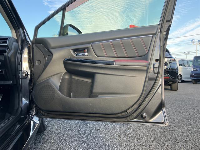 レヴォーグ 1.6STIスポーツアイサイト Wエアバッグ 純正ナビ フルセグTV ETC車載器 ドラレコ前 バックカメラ キーフリーシステム 電動格納ミラー シートヒーター 純正アルミ(16枚目)