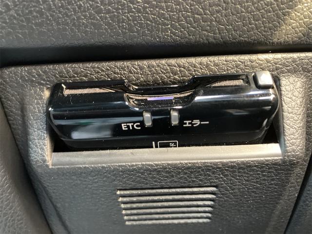 レヴォーグ 1.6STIスポーツアイサイト Wエアバッグ 純正ナビ フルセグTV ETC車載器 ドラレコ前 バックカメラ キーフリーシステム 電動格納ミラー シートヒーター 純正アルミ(27枚目)