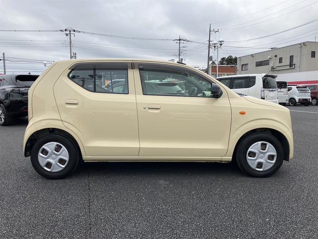 アルト Ｓ　板キー　ＣＤプレイヤー　ラジオ　運転席シートヒーター　アイドリングストップ　ダイヤル式エアコン　オートマチック　パワーステアリング　パワーウィンドウ（4枚目）