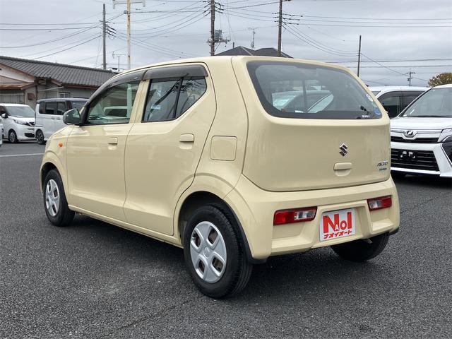 アルト Ｓ　板キー　ＣＤプレイヤー　ラジオ　運転席シートヒーター　アイドリングストップ　ダイヤル式エアコン　オートマチック　パワーステアリング　パワーウィンドウ（6枚目）