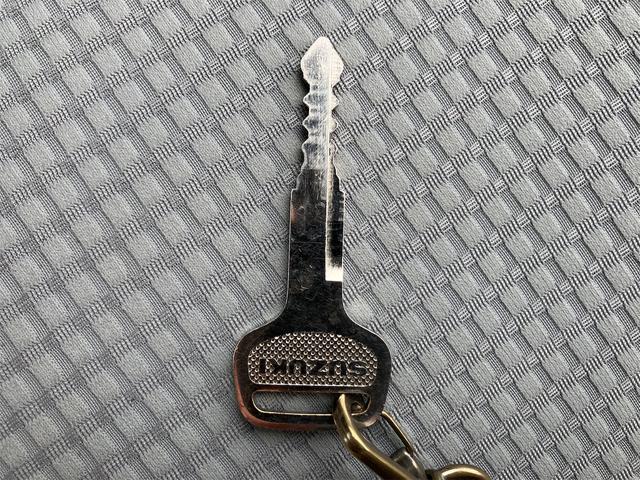 アルト Ｓ　板キー　ＣＤプレイヤー　ラジオ　運転席シートヒーター　アイドリングストップ　ダイヤル式エアコン　オートマチック　パワーステアリング　パワーウィンドウ（24枚目）