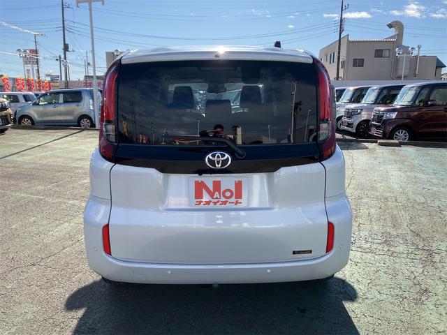 シエンタ Ｇ　純正ナビ　全方位モニター　ＥＴＣ　エアコン　パワステ　プライバシーガラス　ＡＢＳ　Ｗエアバッグ（11枚目）