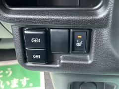 気温に合わせて直感的に操作することで、車内をいつでも快適に保てます。 5