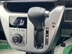 発進時や後退時に必ず操作するレバーです。操作のしやすさが肝になってきます。ぜひ一度体感してください。 5