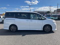 �ʥ��������ȤΥ��饹�ϤΥǥ������ƥ��󥰡��ǡǣڣϣإꥢ�륬�饹�����ȡ����饹������˹��٥��������ǽ����Ϳ�����뤳�Ȥǡ����ä��걫���Ƥ��ȤȤ�ˡ���������奢�����餷�ä���ܥǥ�����ޤ��� 4